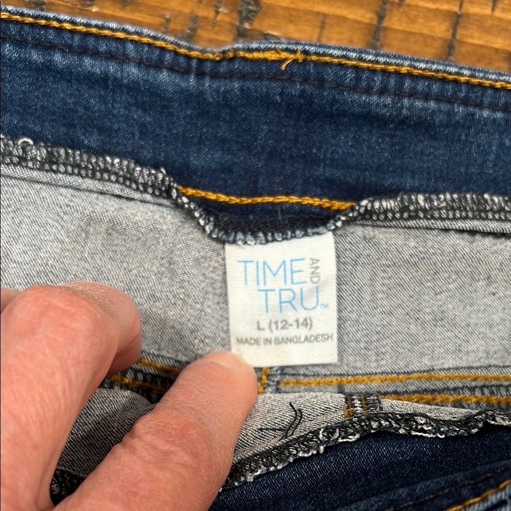 Time and Tru 2 pairs of size 12-14 - Picture 4 of 5